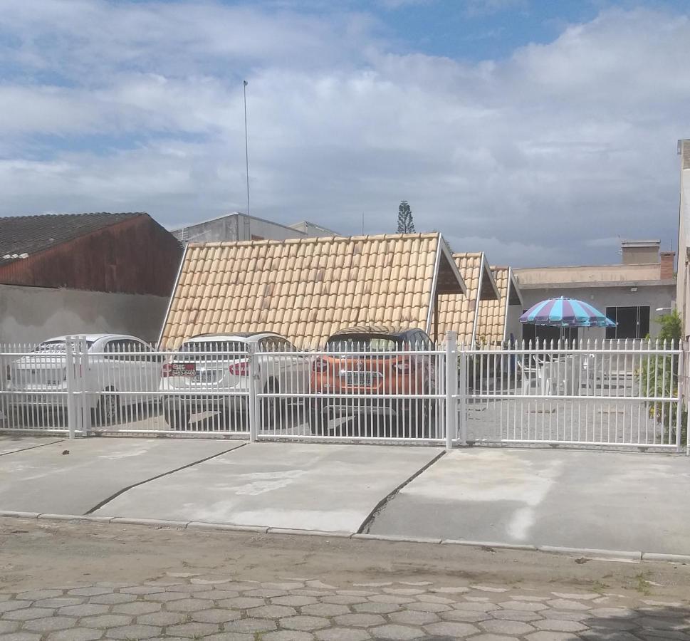 Residencial Chalés Riviera Matinhos Exterior foto